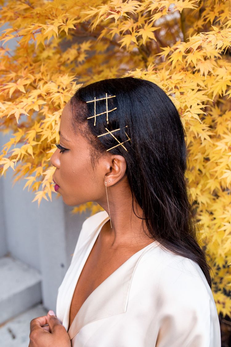(15+ Looks) The Hair Clip Trend: A 90s Statement That Returned As An Aesthetic