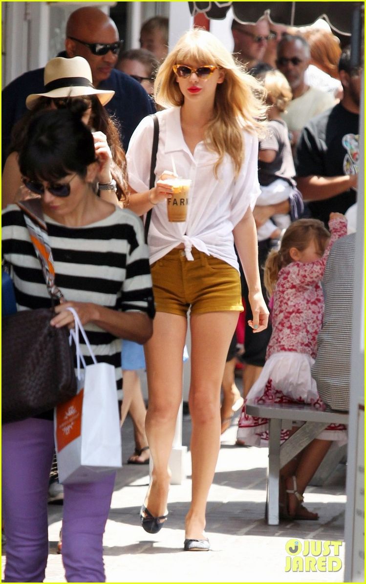 Taylor Swift Outfit Inspo: Channelling Soft Femininity at Its Finest