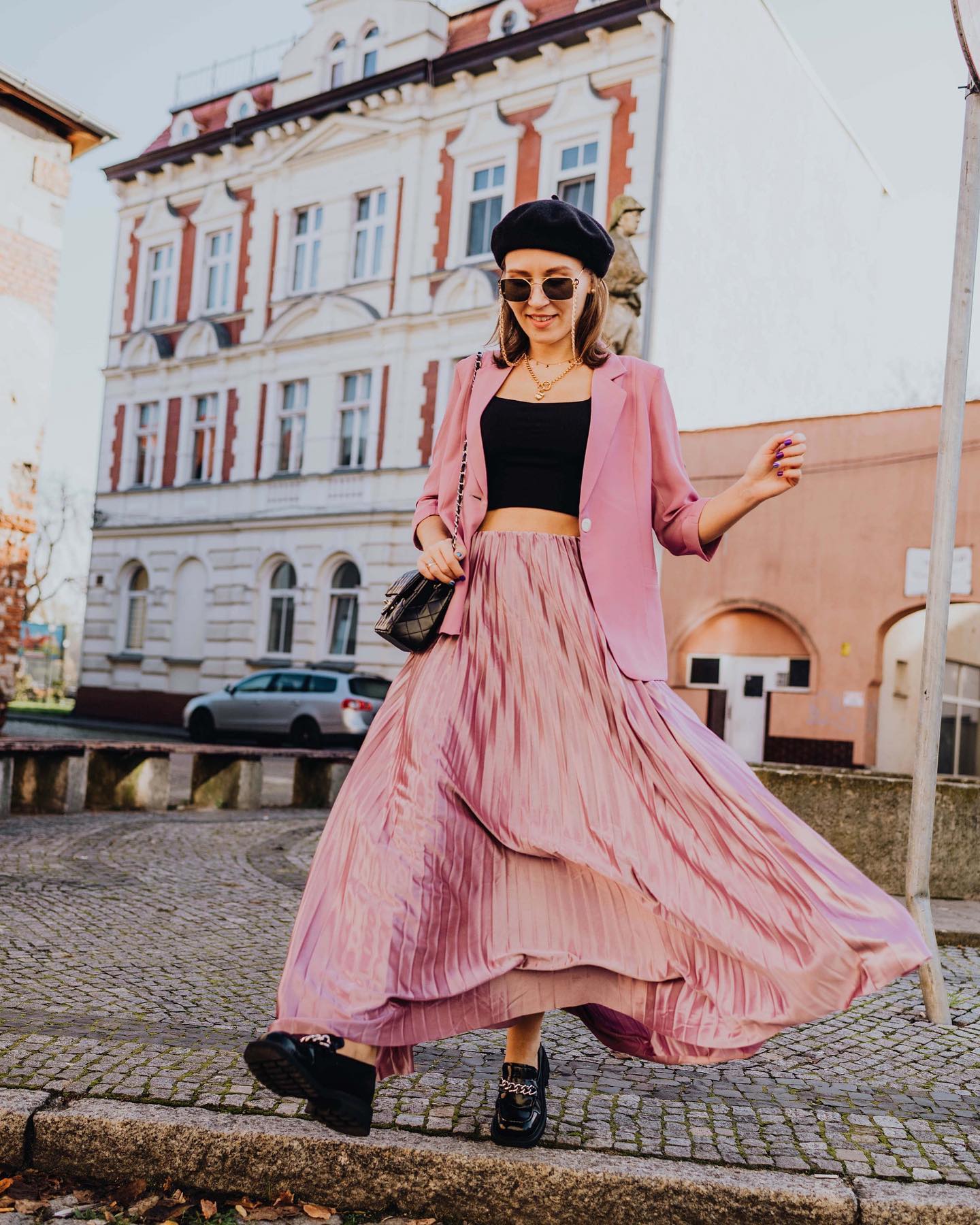 Boujie in Blush: Get Ready to Shine Bright with the Chicest of Pinks