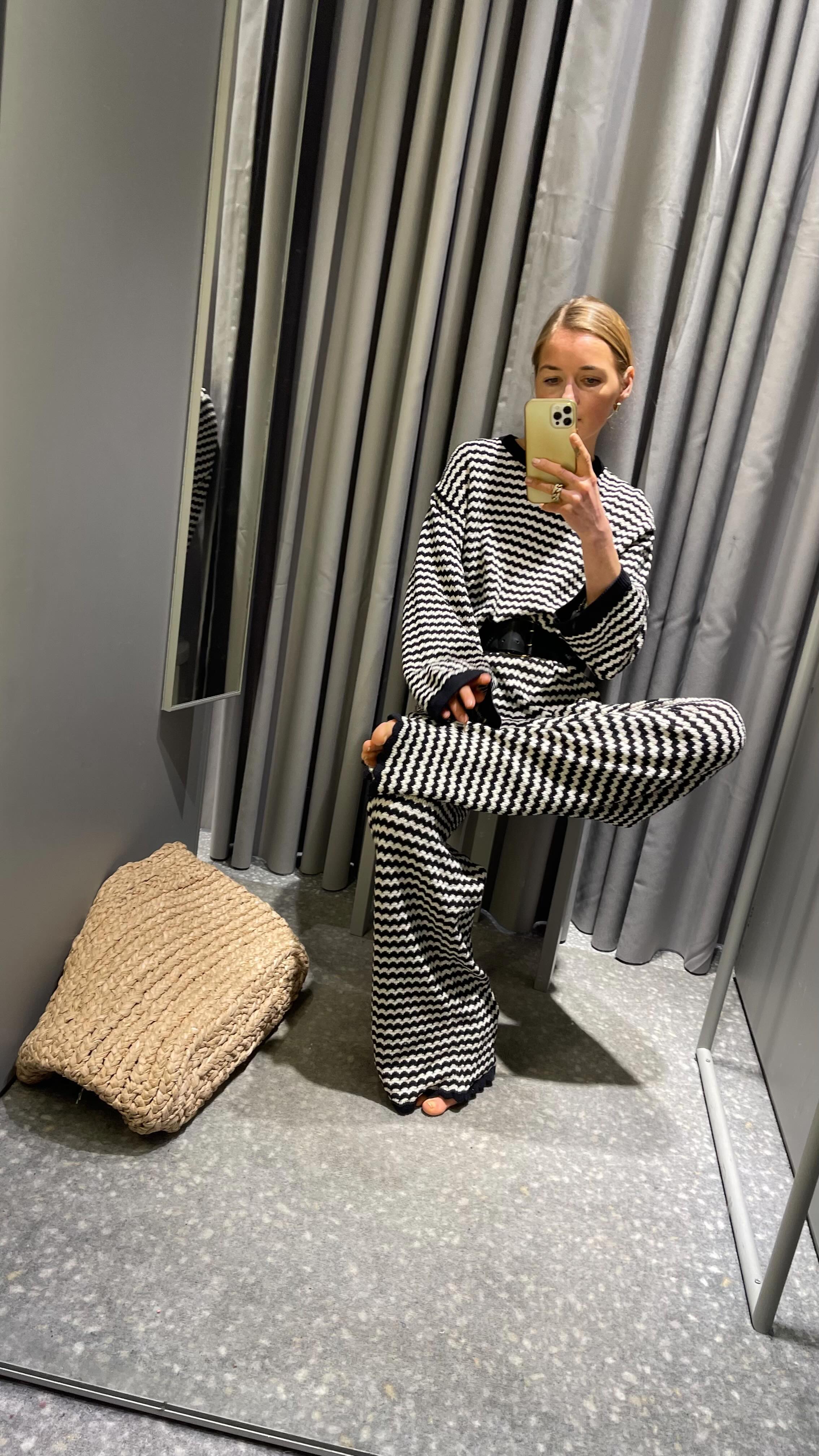 10+ Best Relaxed Minimalist Looks: Pantalones Aesthetic Wardrobe Game Changer