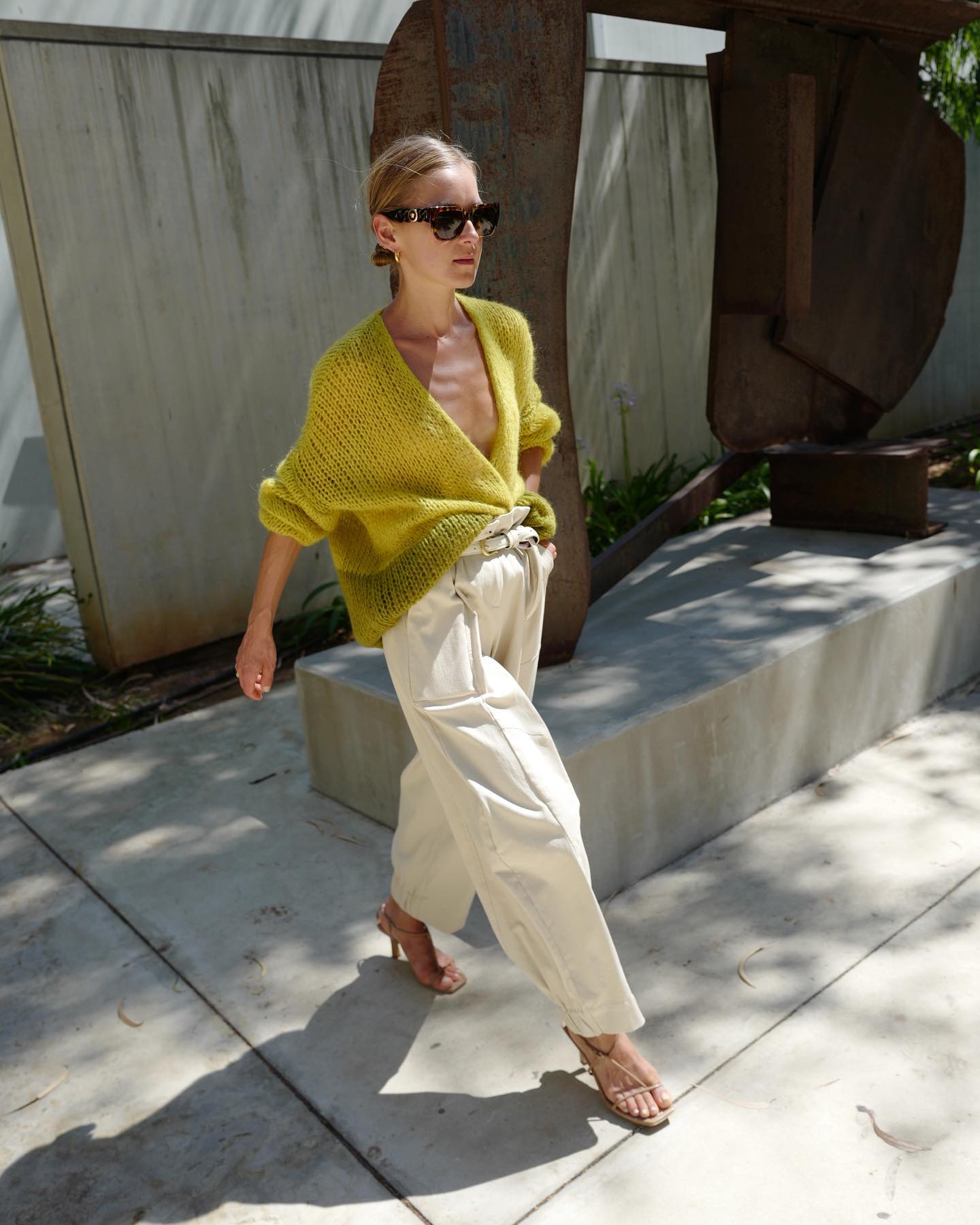 10+ Best Relaxed Minimalist Looks: Pantalones Aesthetic Wardrobe Game Changer