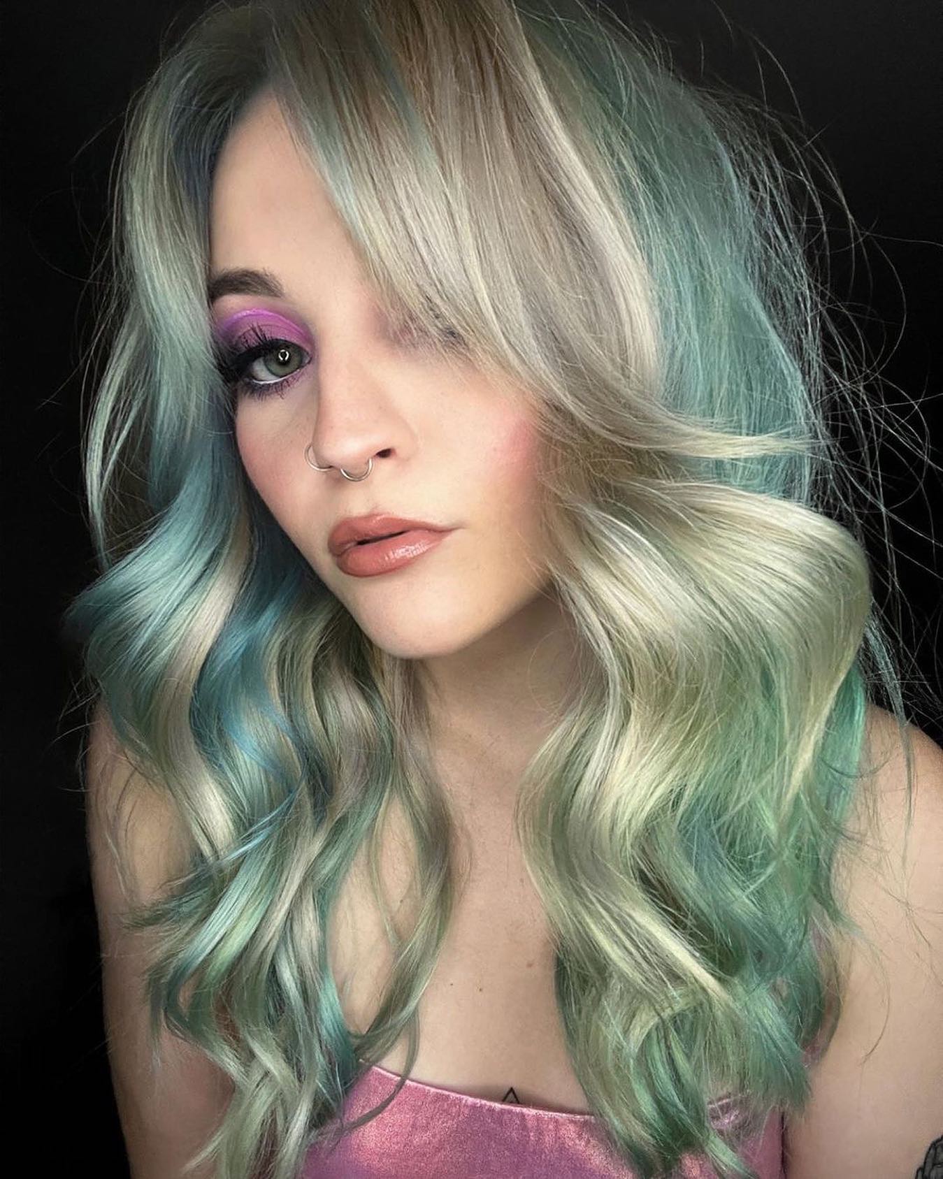 Mint Magic: Elevate Your Style with Vibrant Pairings for Mint Green Outfits