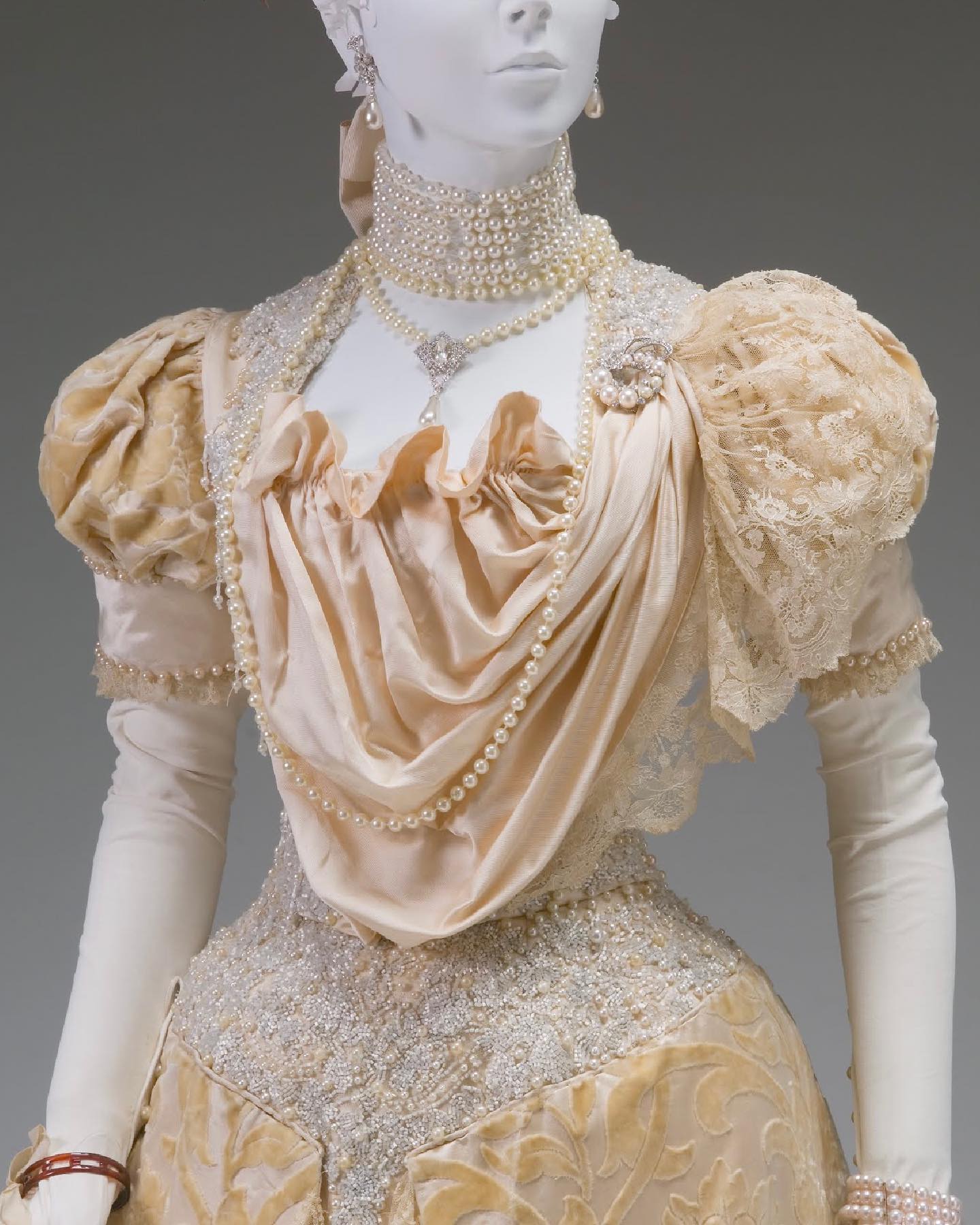 The Roots Of Cottagecore: What jewelry was popular in 1890s?