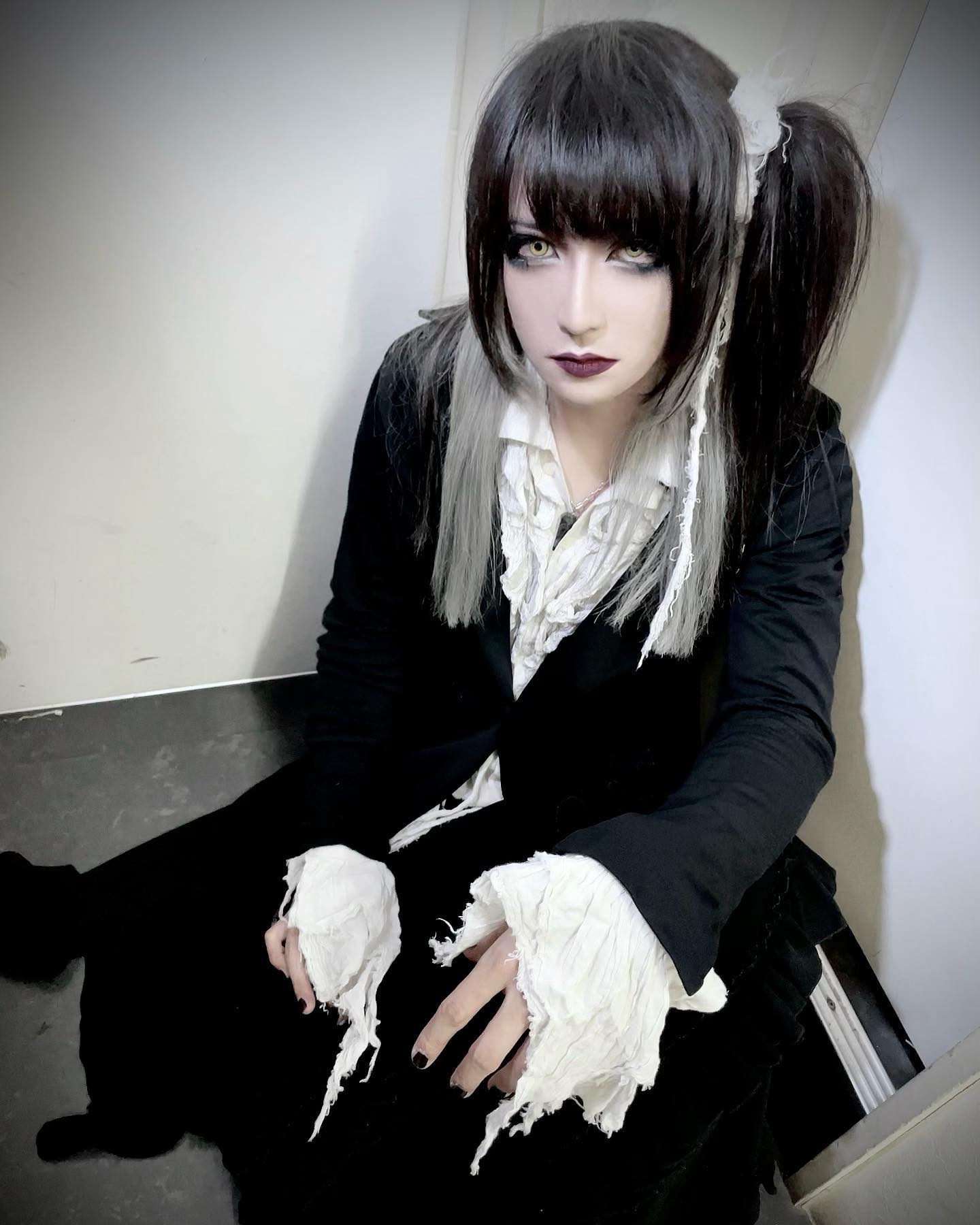 Mochi Skin: Embracing the Velvety Complexion Trend with a Gothic Twist