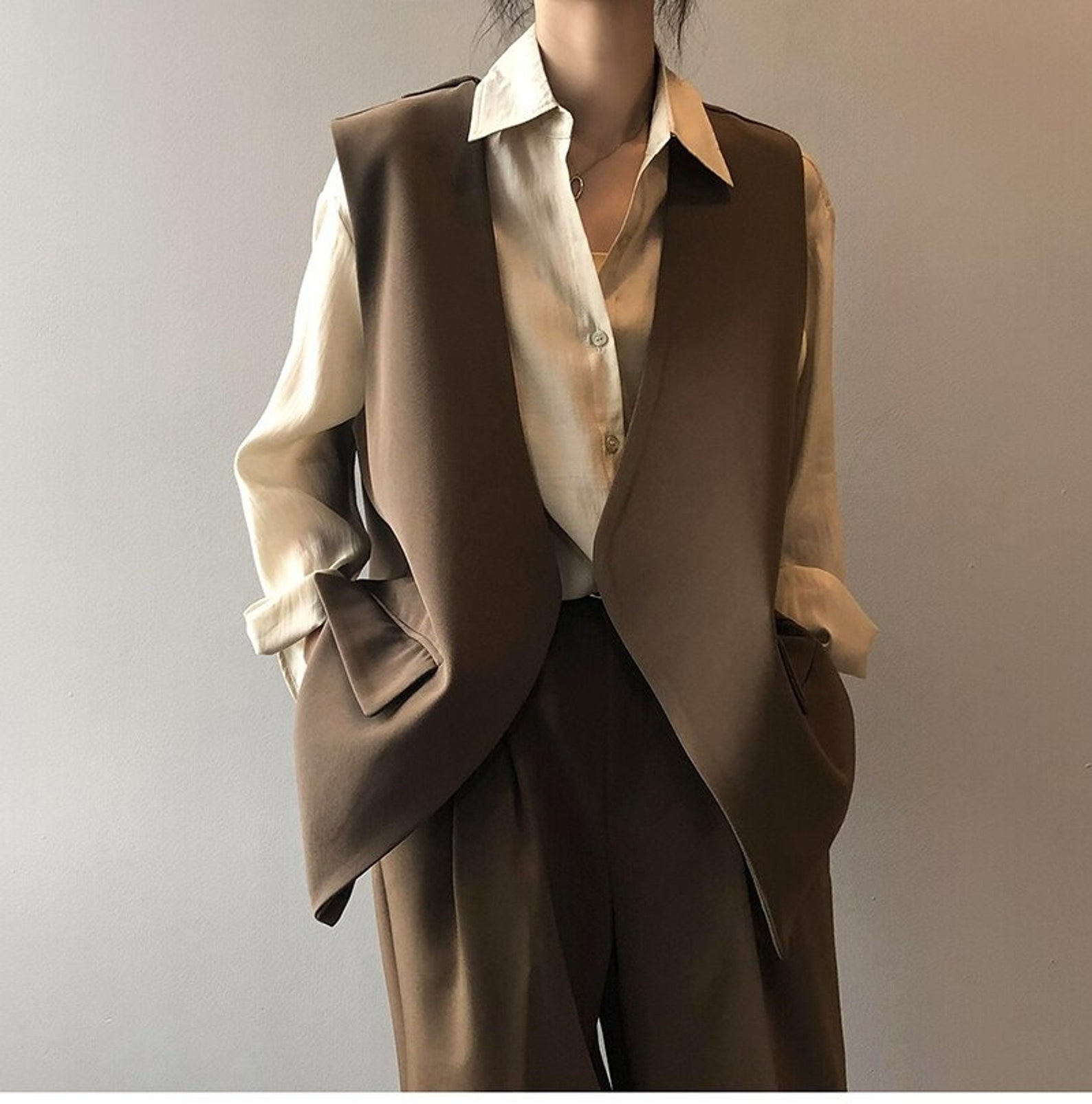 Making Waves with Edwardian Glam: Mix the Cottagecore and Academia Trends