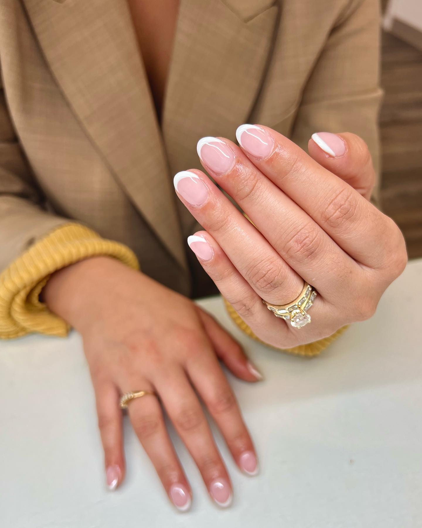20+ Luxe Looks: Wintery Rich Girl Manicure
