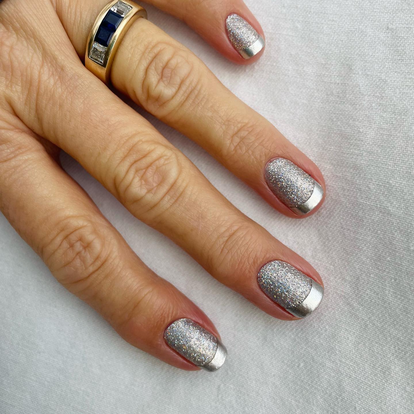 20+ Luxe Looks: Wintery Rich Girl Manicure