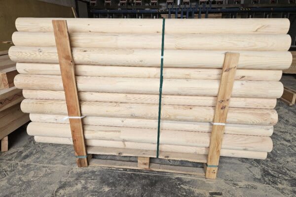 Glued Laminated Turned Logs detail view 3 - TurnedLog grade timber