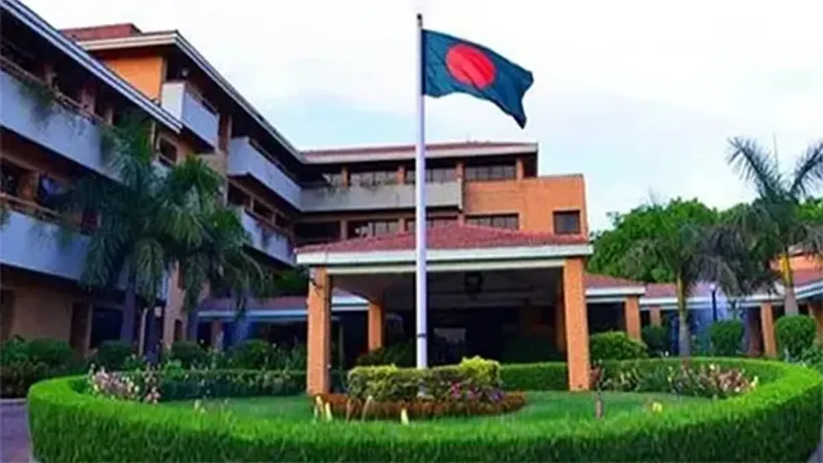 ব্রেকিং: ভারতীয়দের ভিসা দেওয়া বন্ধ করল বাংলাদেশ!