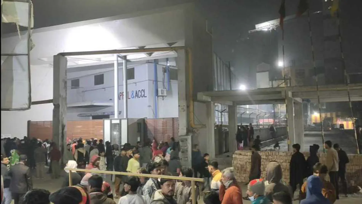 আকিজ কারখানায় বয়লার বিস্ফোরণ: দগ্ধ ৮, ক্ষতি ৩০ লাখ