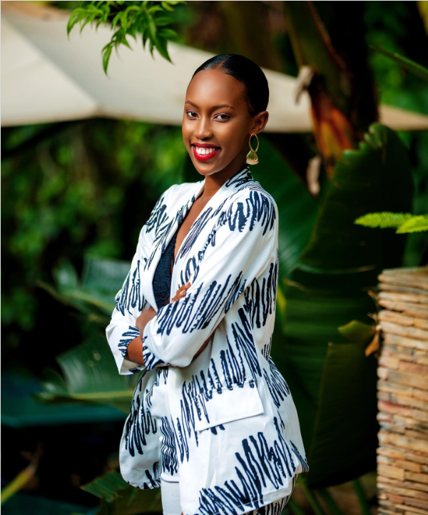 Anitha Kate Umuratwa