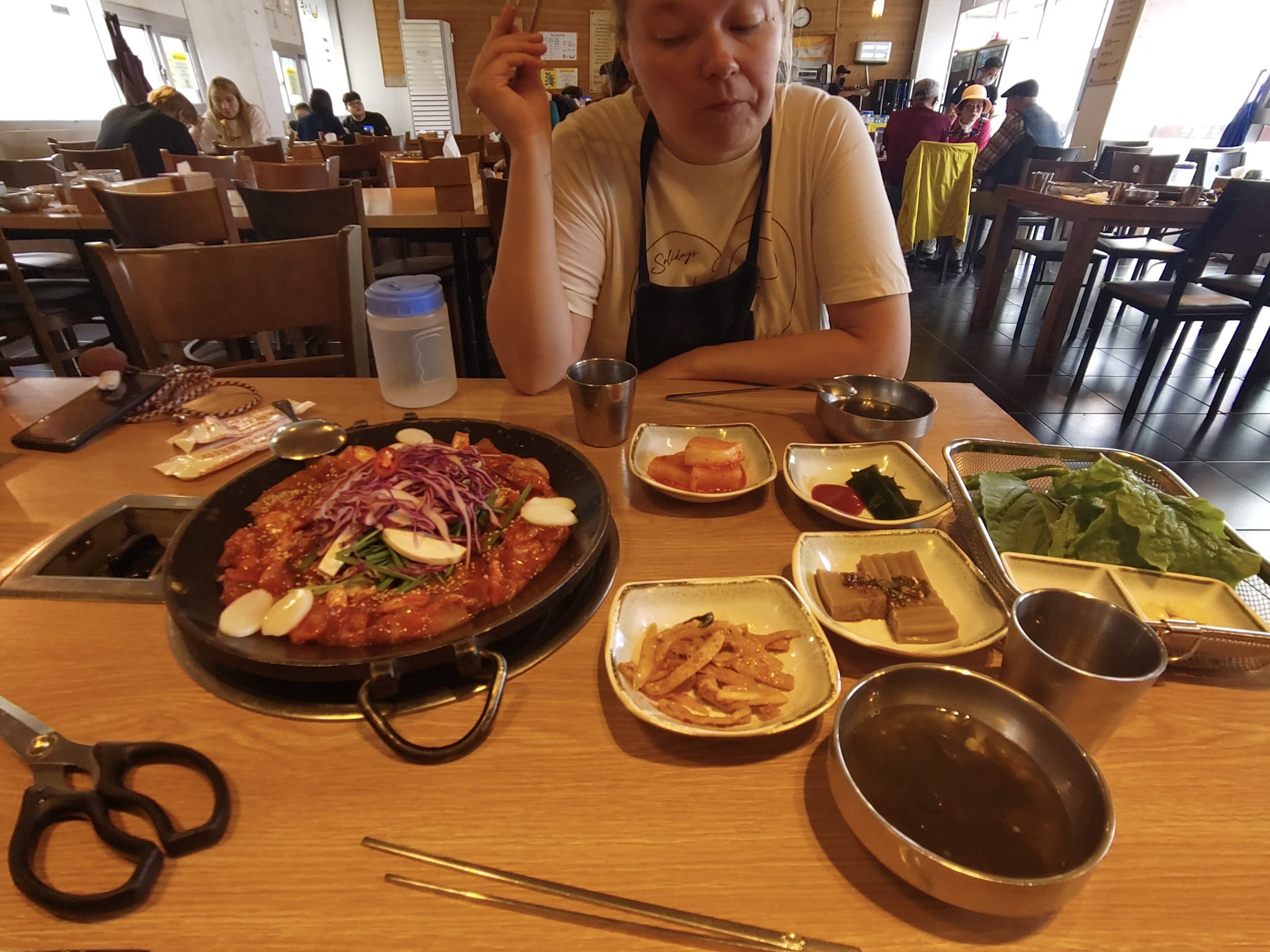 {"caption":[{"type":"text","text":{"content":"On retrouve aussi le feu du volcan dans notre bouche, c'est très pimenté !","link":null},"annotations":{"bold":false,"italic":false,"strikethrough":false,"underline":false,"code":false,"color":"default"},"plain_text":"On retrouve aussi le feu du volcan dans notre bouche, c'est très pimenté !","href":null}],"type":"external","external":{"url":"https://res.cloudinary.com/dttkrq9dl/image/upload/v1705041556/35-IMG_20231009_134306_qymvcz.jpg"}}