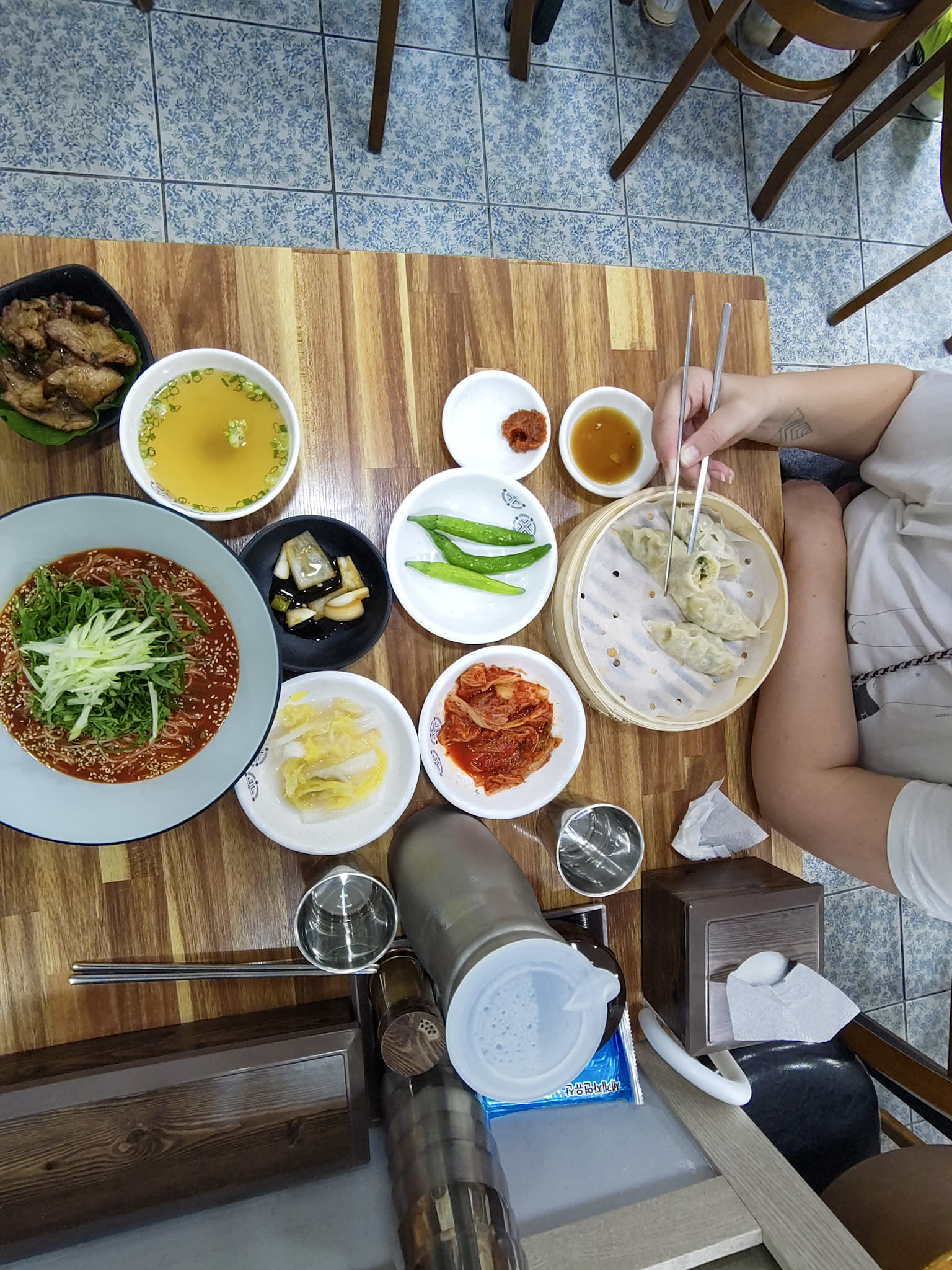 {"caption":[{"type":"text","text":{"content":"On n’a pas eu notre premier choix de commande, mais on est bien servis quand même","link":null},"annotations":{"bold":false,"italic":false,"strikethrough":false,"underline":false,"code":false,"color":"default"},"plain_text":"On n’a pas eu notre premier choix de commande, mais on est bien servis quand même","href":null}],"type":"external","external":{"url":"https://res.cloudinary.com/dttkrq9dl/image/upload/v1705041558/36-IMG_20231008_132333_wpveka.jpg"}}