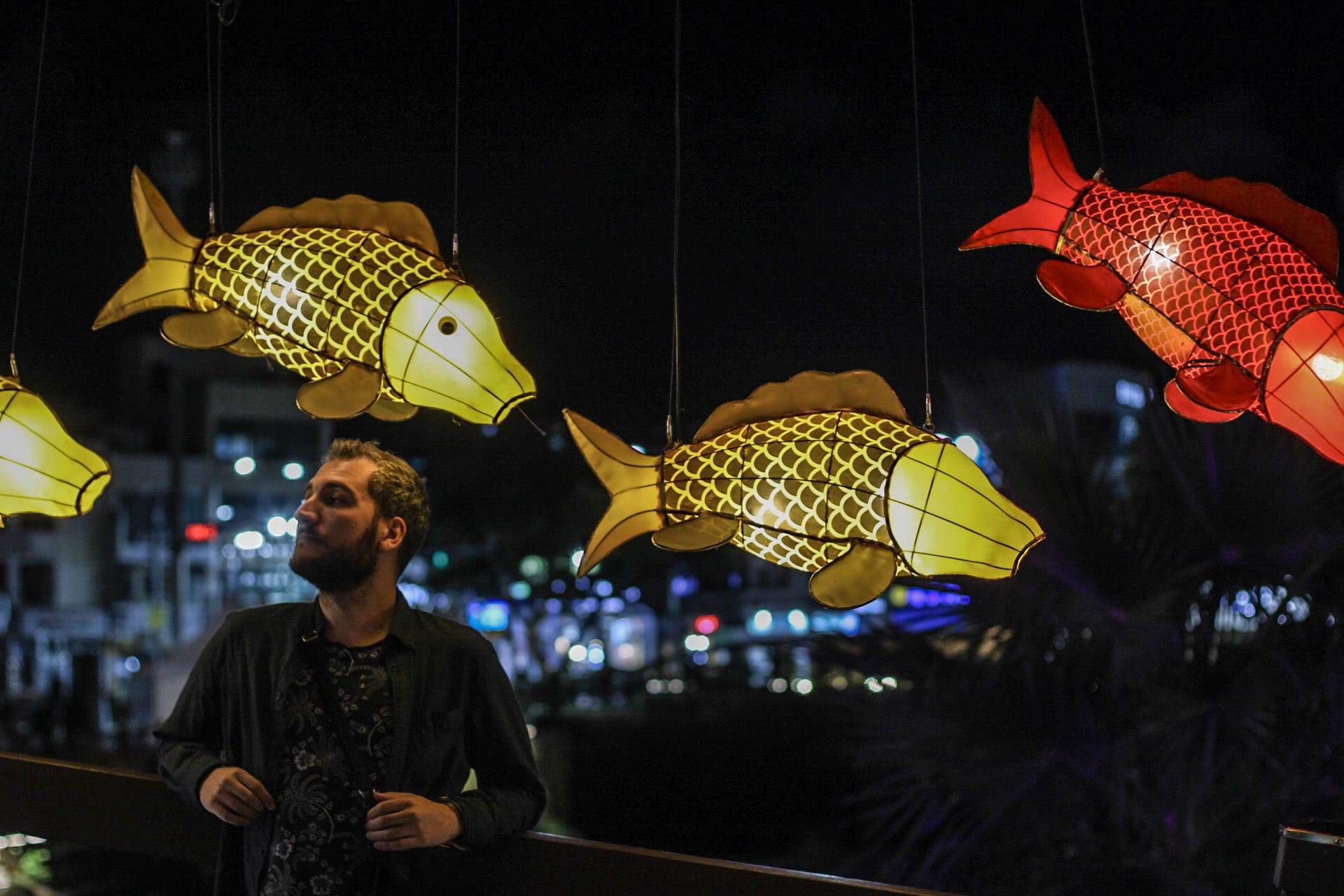 {"caption":[{"type":"text","text":{"content":"C'est important de prendre une expression du visage onirique","link":null},"annotations":{"bold":false,"italic":false,"strikethrough":false,"underline":false,"code":false,"color":"default"},"plain_text":"C'est important de prendre une expression du visage onirique","href":null}],"type":"external","external":{"url":"https://res.cloudinary.com/dttkrq9dl/image/upload/v1705041563/38-20231009211603_IMG_1548_copy2i.jpg"}}