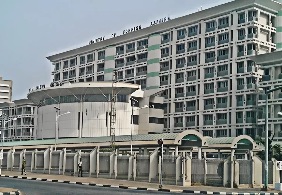 Nigeria Frees Six Detainees After Ivory Coast Diplomatic Push
