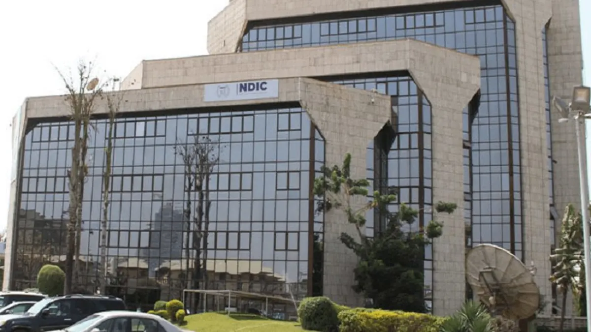 CBN Shuts 46 Microfinance Banks, NDIC Starts Payouts