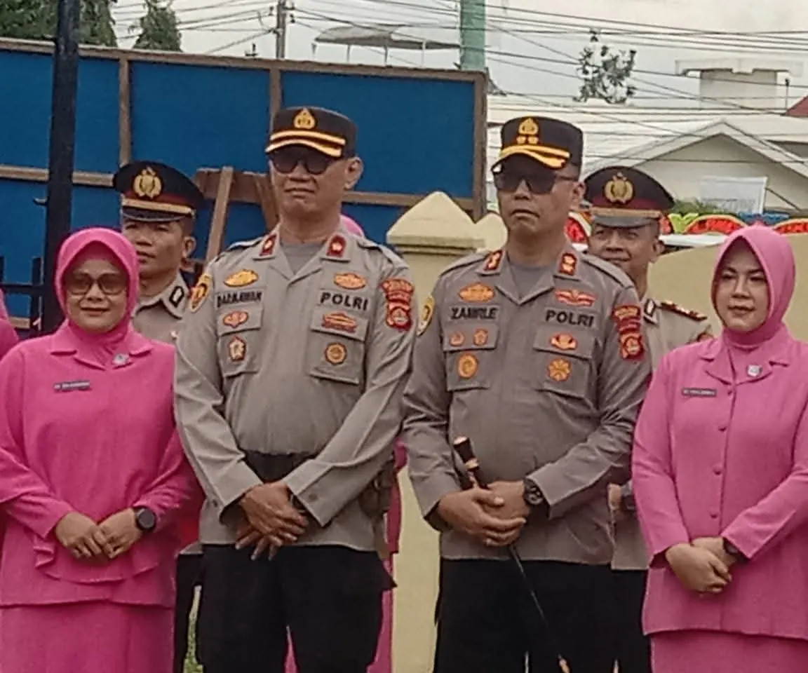 Kapolres Bungo AKBP Zamri Elfino, S.IK Memimpin Langsung Upacara Serah Terima Jabatan Sejumlah Pejabat di Lingkungan Polres Bungo.