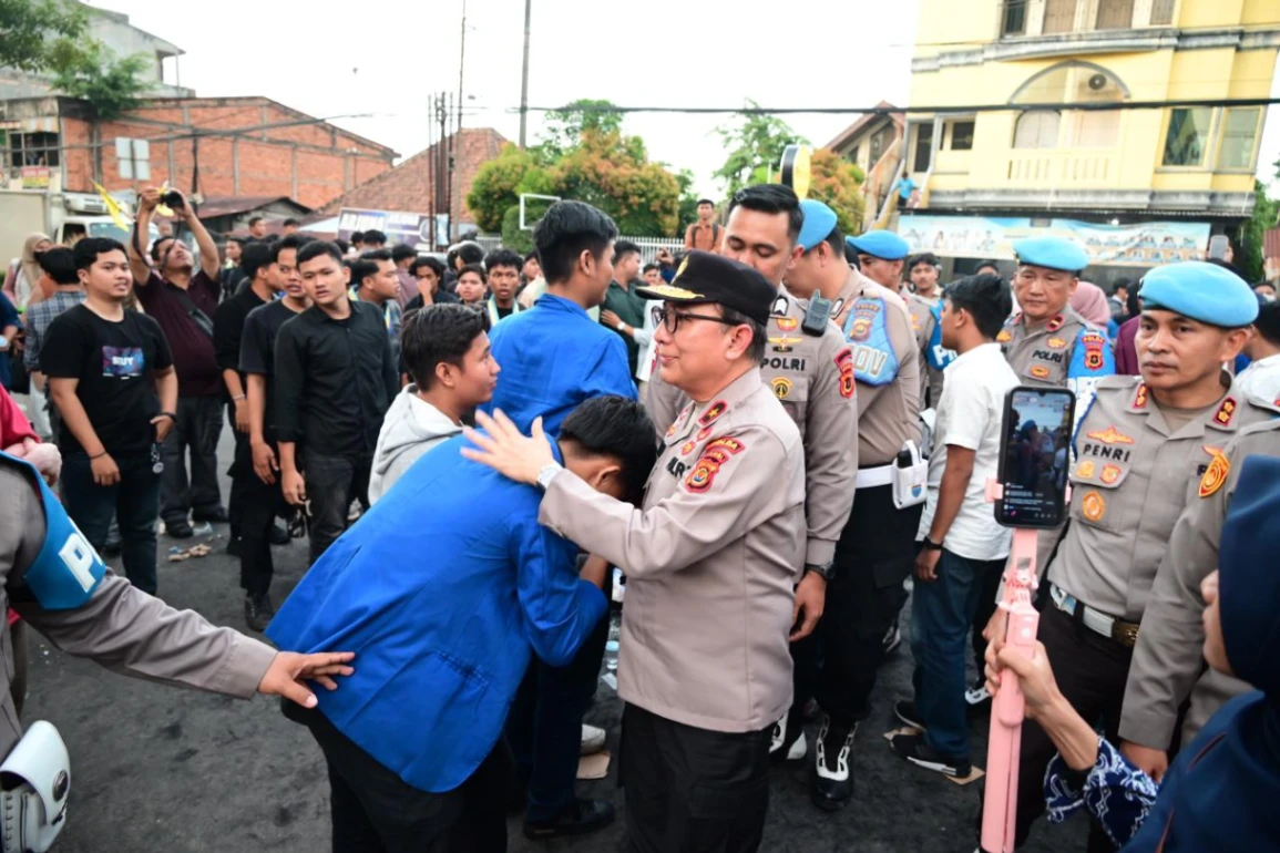 Wakapolda Jambi Duduk Bersama Pendemo, Tegaskan Komitmen Transparasi dan Penegakan Hukum