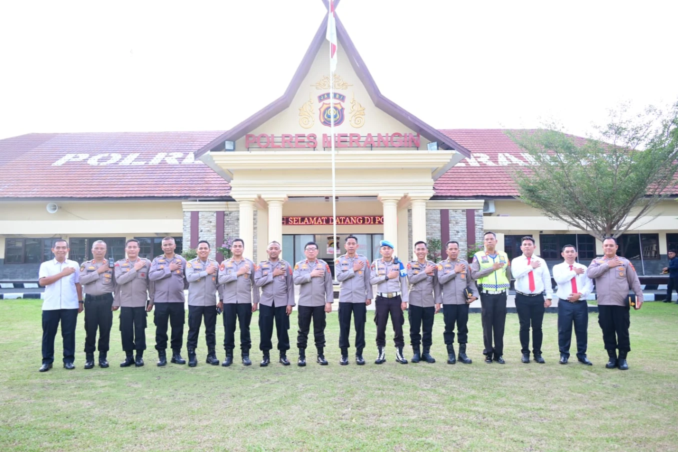 Wakapolda Jambi Kunjungi Polres Tebo, Bungo, dan Merangin, Tekankan Profesionalisme dan Pelayanan Publik