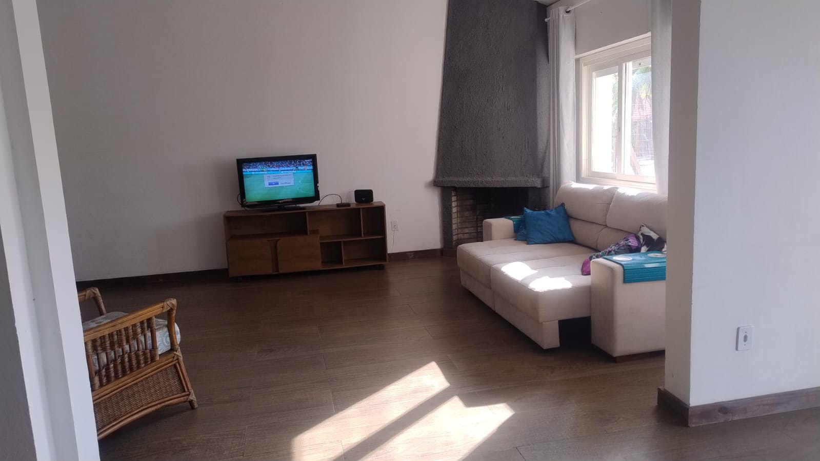 Casa 3 Dormitórios com Lareira em Capão Novo - Foto 4