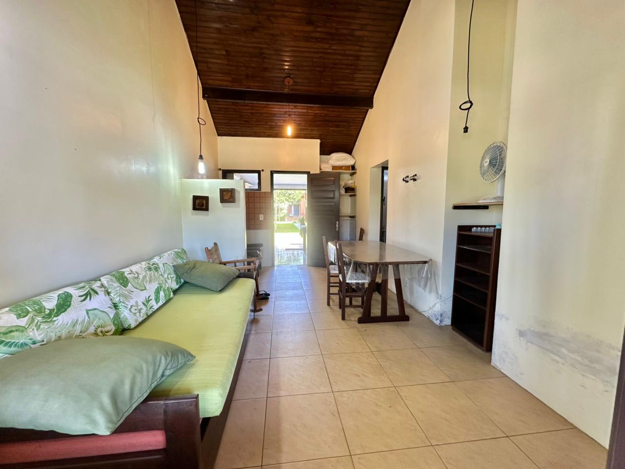 Studio Térreo Estilo Casa com Pátio em Capão Novo - Foto 4