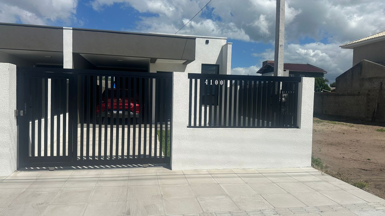 Casa Nova 2 Dorm com Móveis Sob Medida em Capão Novo