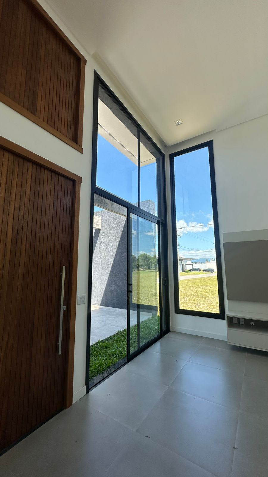 Casa Alto Padrão Térrea com 4 Suítes no Terrasul - Foto 2