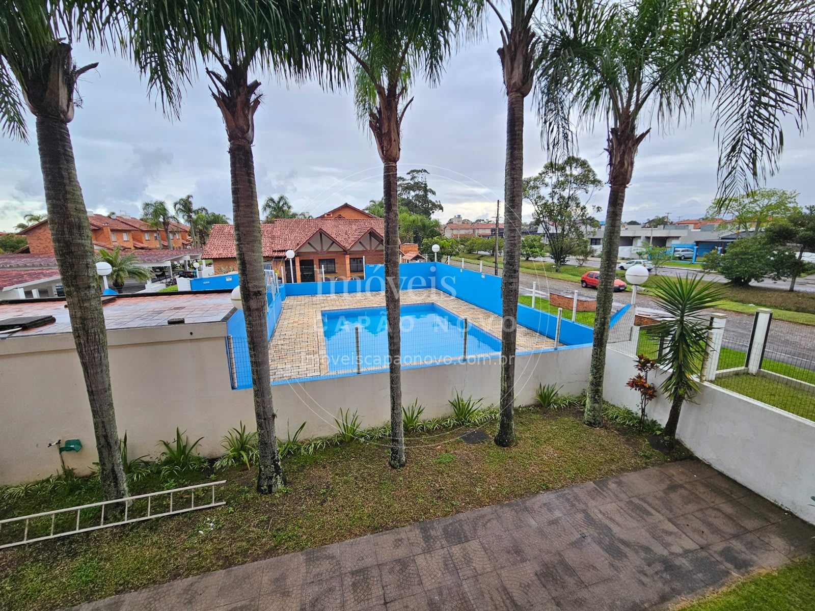 Apartamento com Sacada e Churrasqueira Privativa em Capão Novo