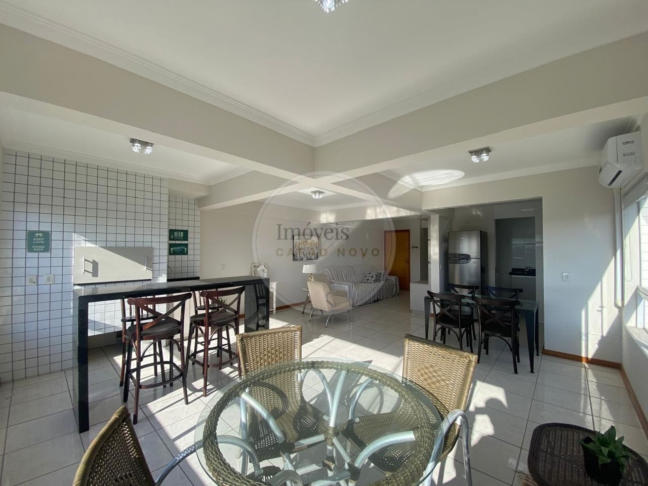 Apartamento com 2 Dormitórios, Suíte e Vista Panorâmica no Centro de Capão da Canoa - Foto 2