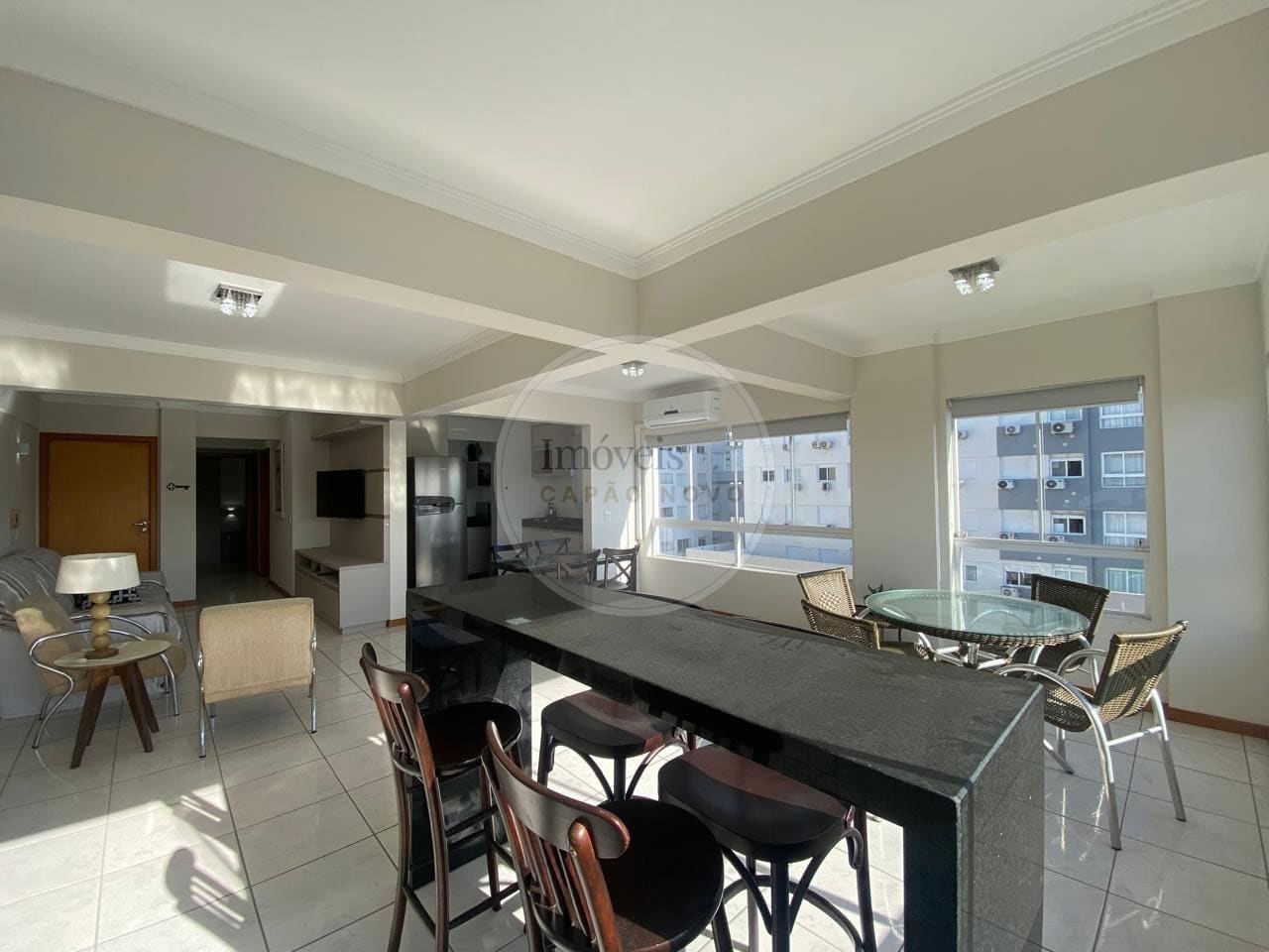 Apartamento com 2 Dormitórios, Suíte e Vista Panorâmica no Centro de Capão da Canoa - Foto 3