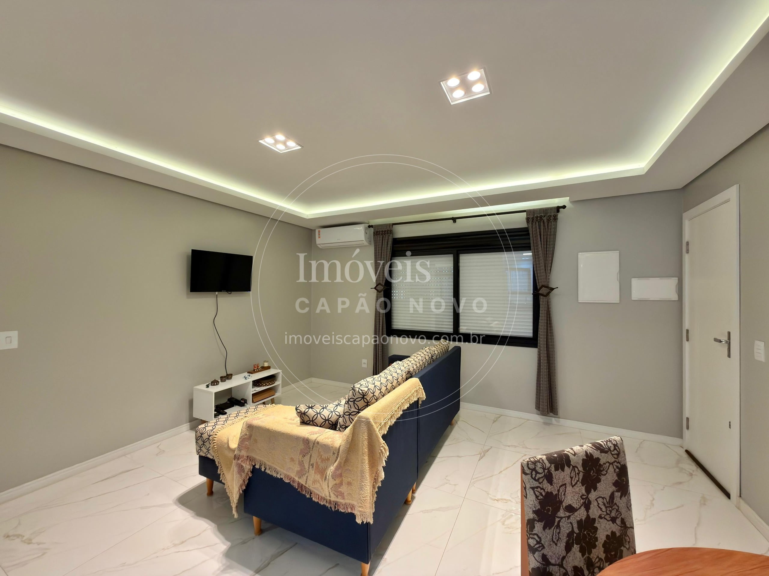 Apartamento 2 Dormitórios com Suíte e Churrasqueira no Terraço, Mobiliado, Zona Nova em Capão da Canoa - Foto 5