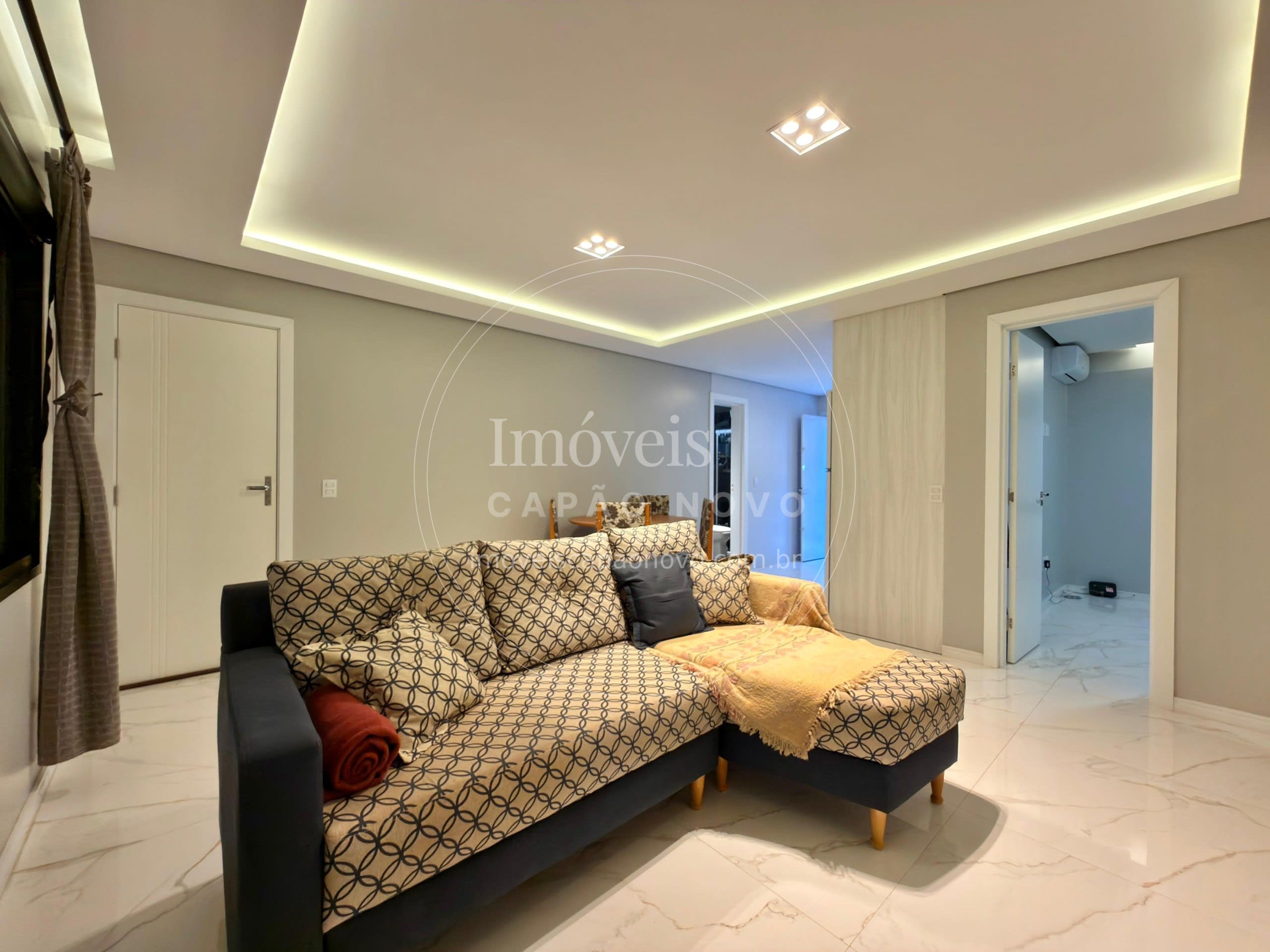Apartamento 2 Dormitórios com Suíte e Churrasqueira no Terraço, Mobiliado, Zona Nova em Capão da Canoa - Foto 4