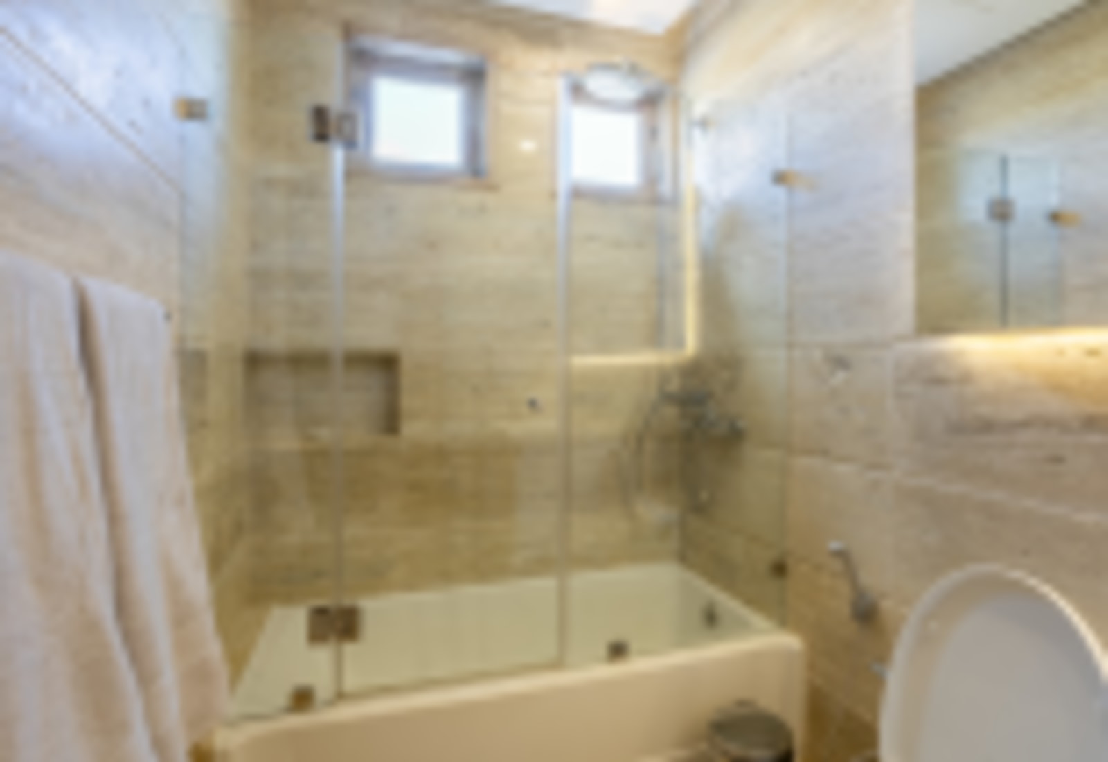 Bedroom 1 en-suite