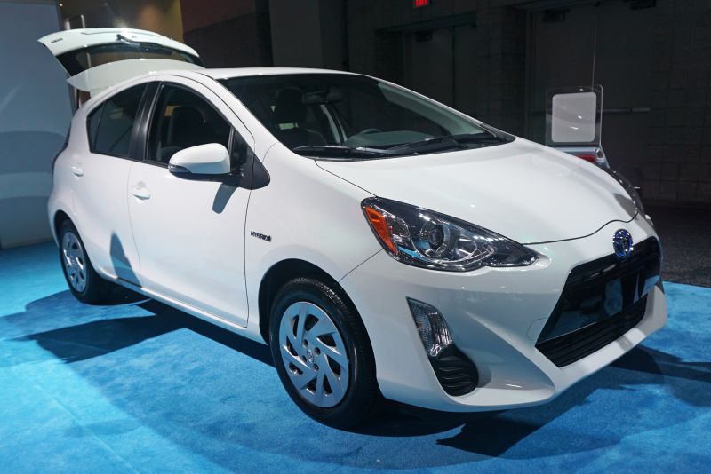 Toyota prius c 2017