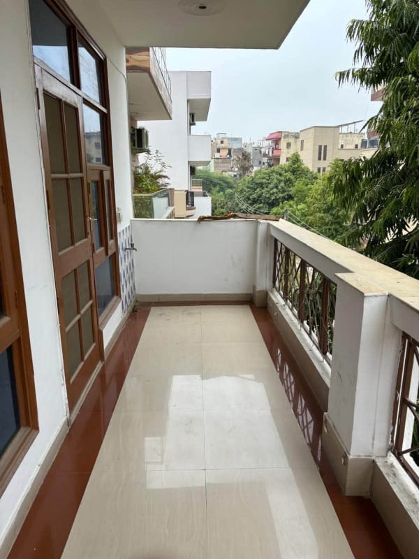 Flat Available in Sector 45 gurgaon