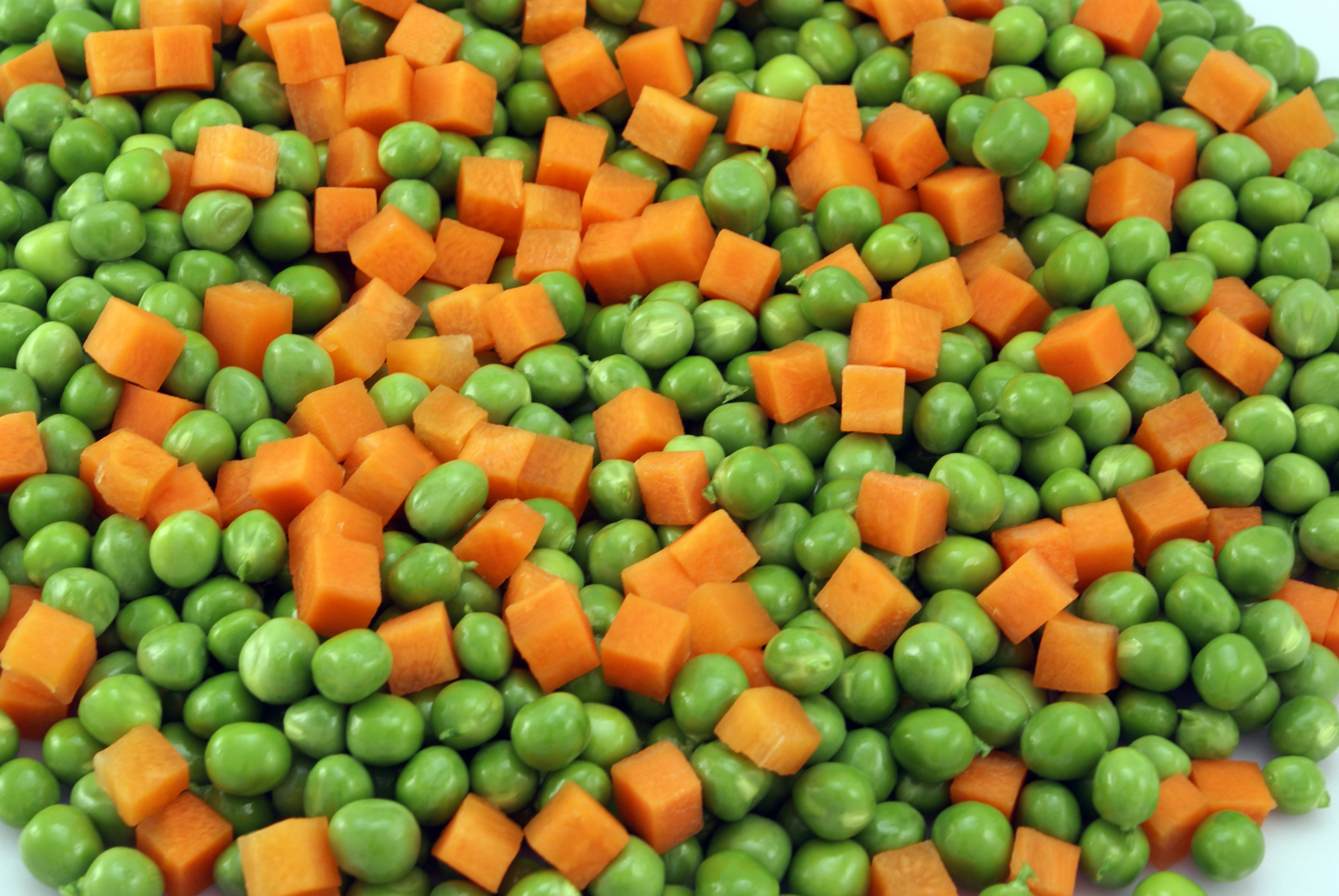 Peas and carrots mix