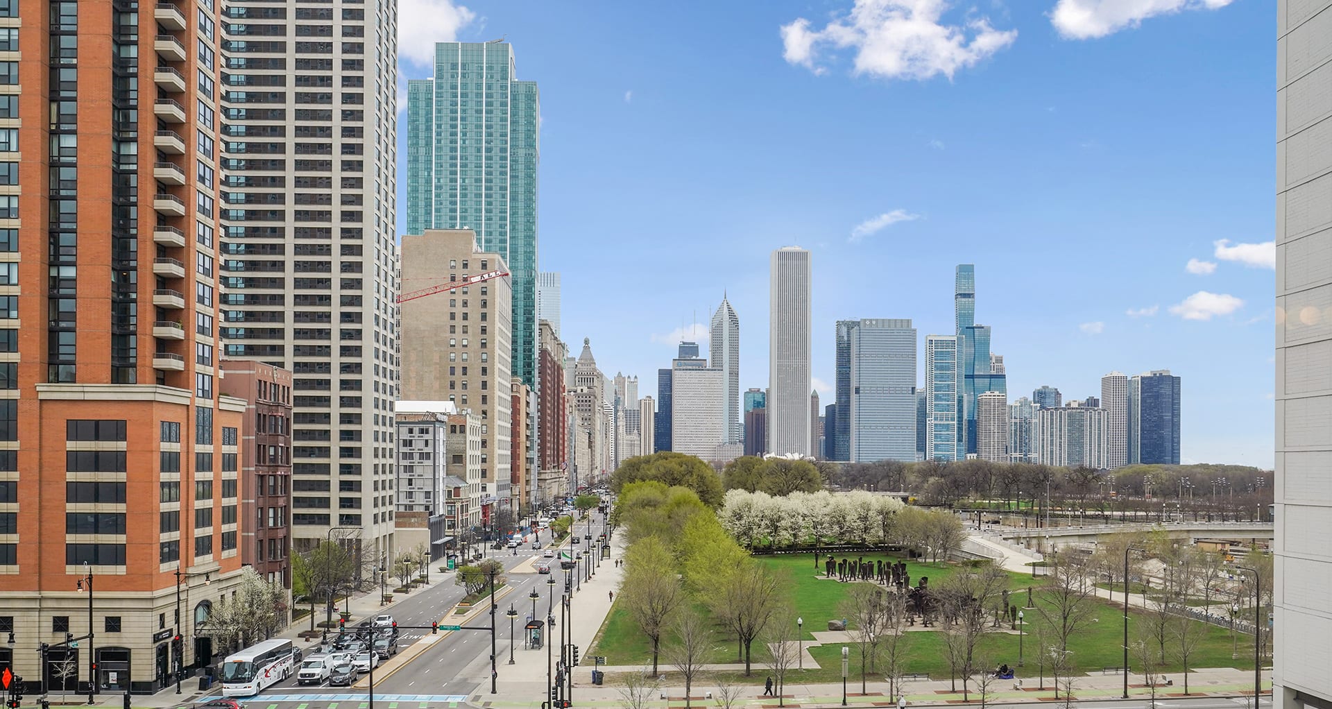 Sentral Michigan Avenue - Apartments in Chicago, IL