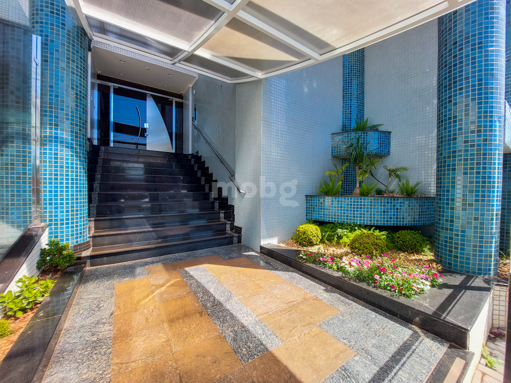 Apartamento para alugar com 4 quartos