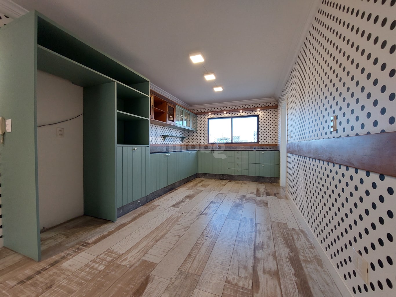 Apartamento para alugar com 4 quartos