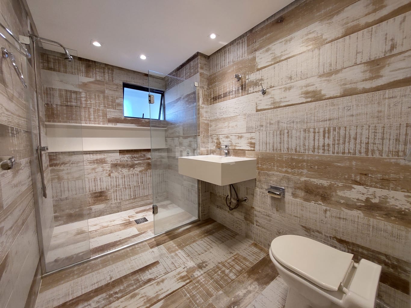 Apartamento para alugar com 4 quartos