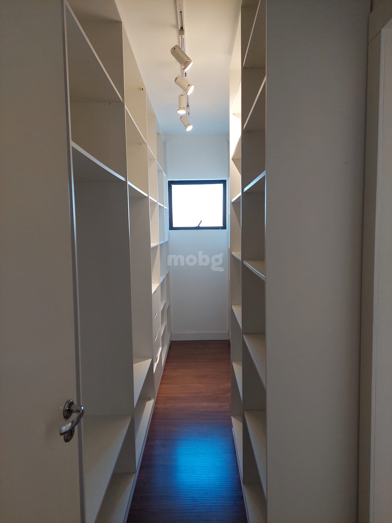 Apartamento para alugar com 4 quartos