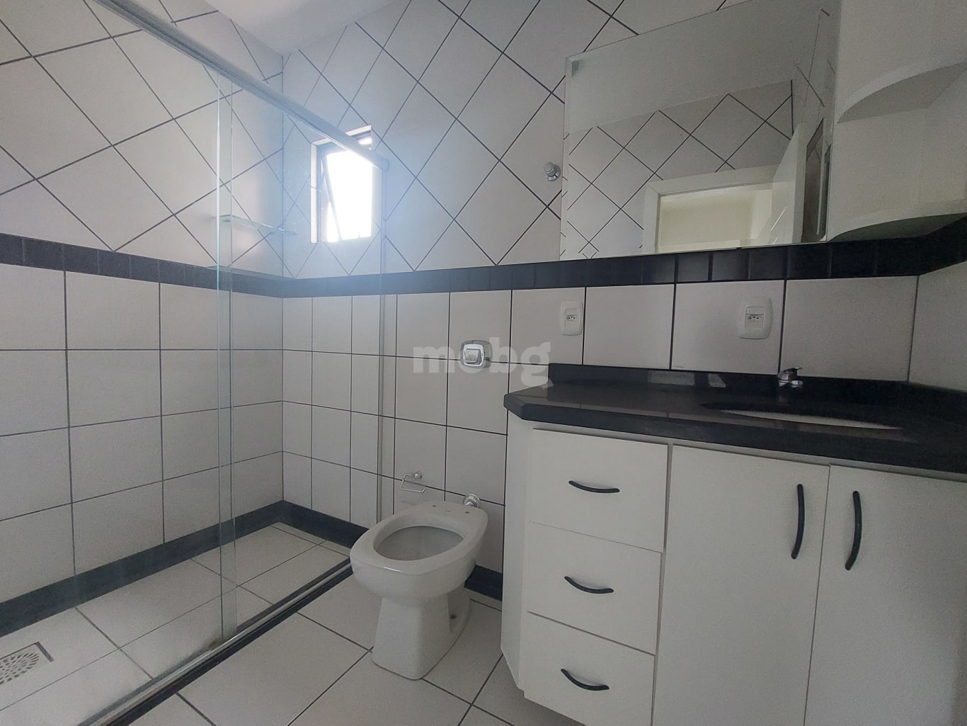 Apartamento para alugar com 3 quartos