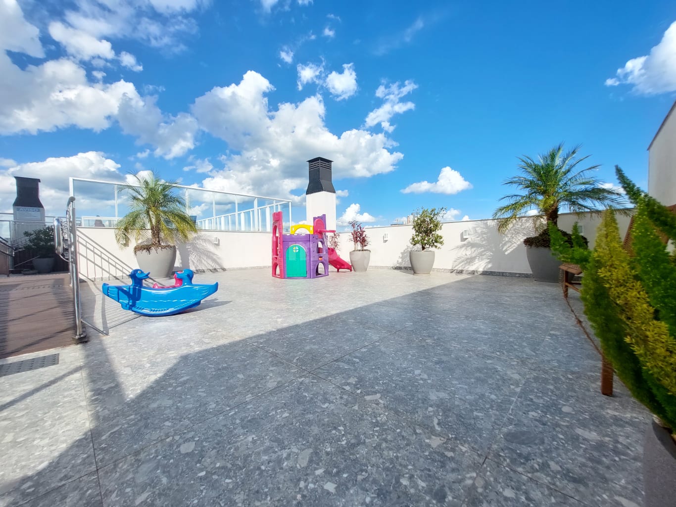 Apartamento para alugar com 3 quartos