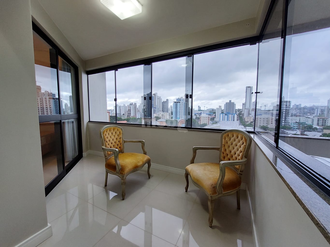 Apartamento para alugar com 2 quartos