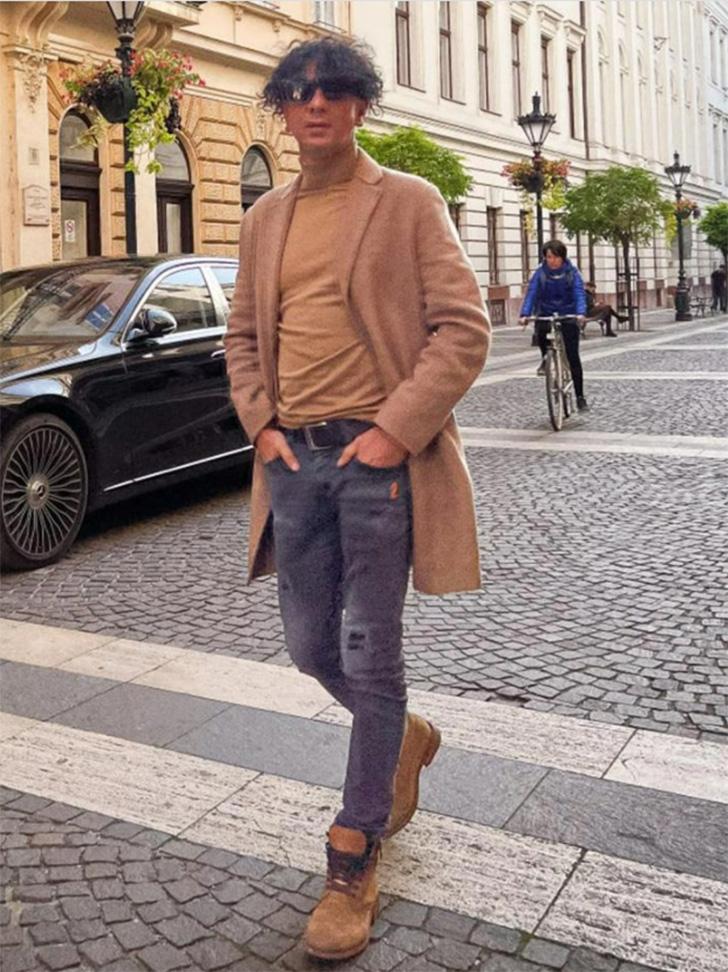 Модельер Наз Маер