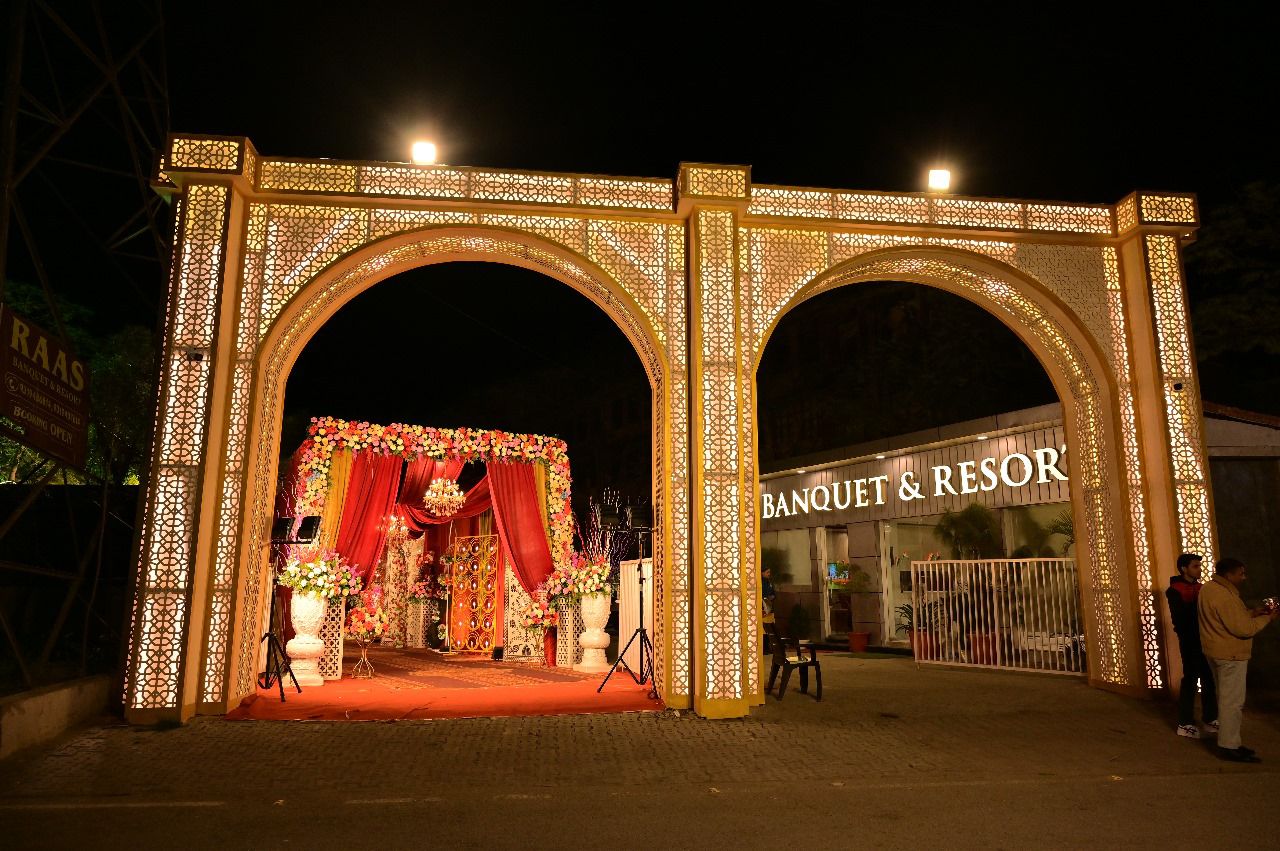 Sri Mahal banquet & Lawn