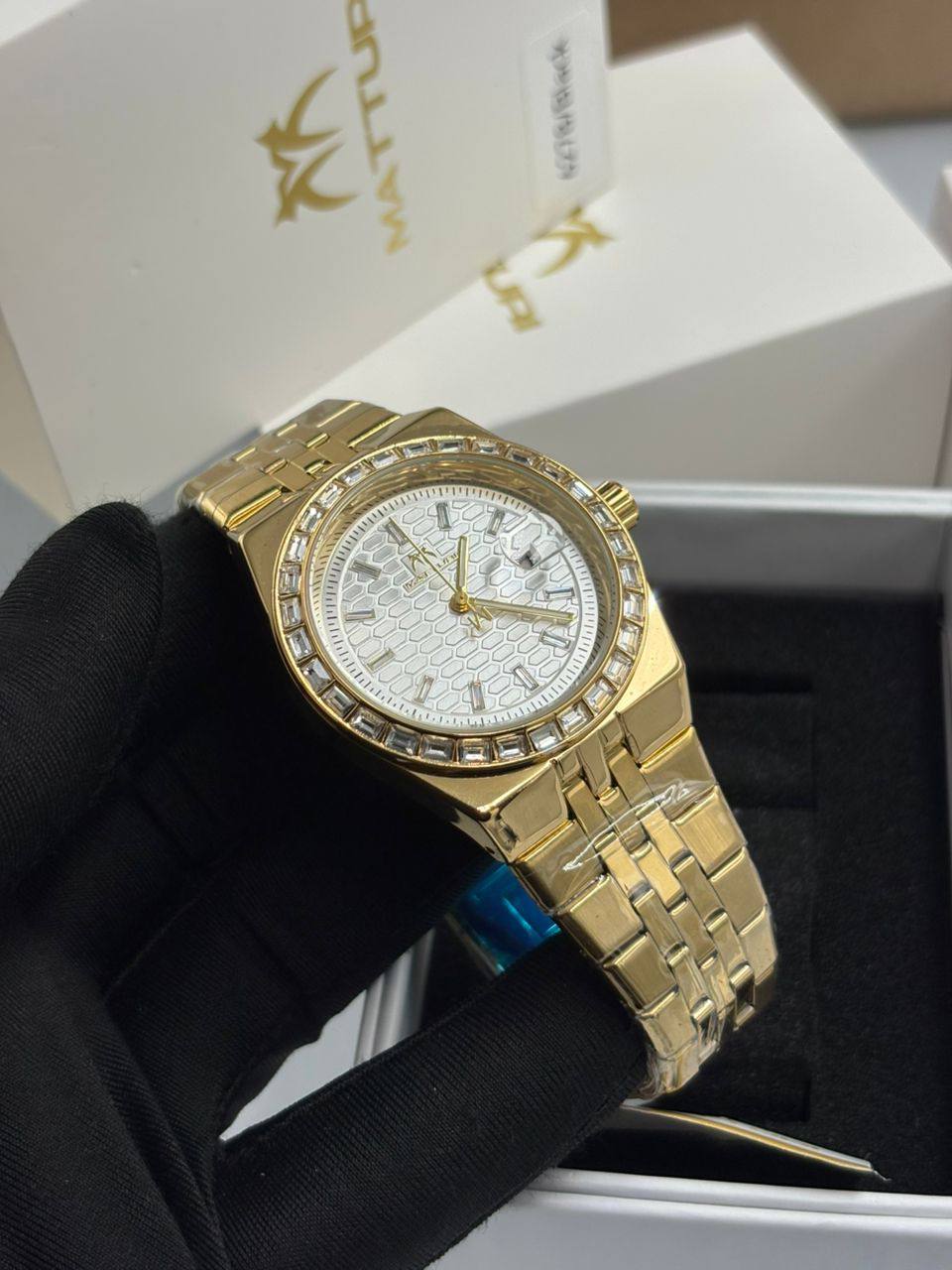 Matturi Classic Gold Luxury Watch 4