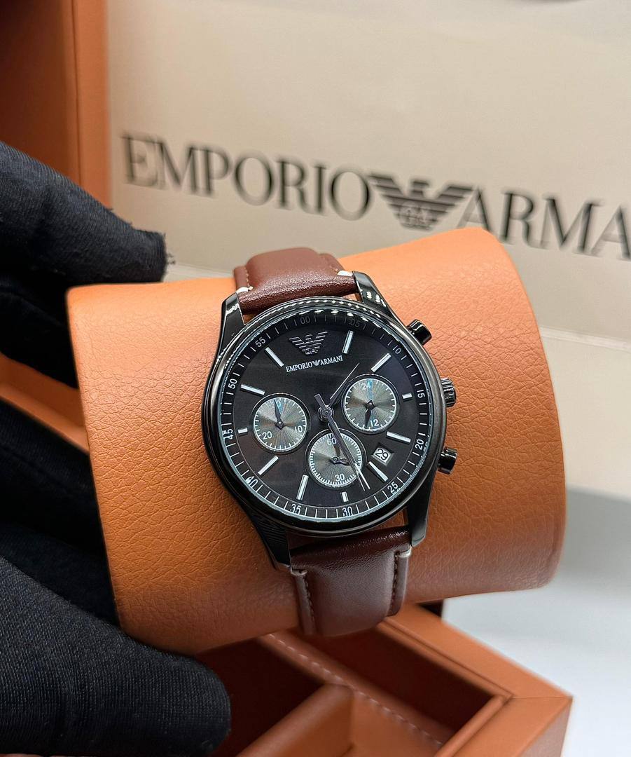 Emporio Armani Classic Chronograph 8