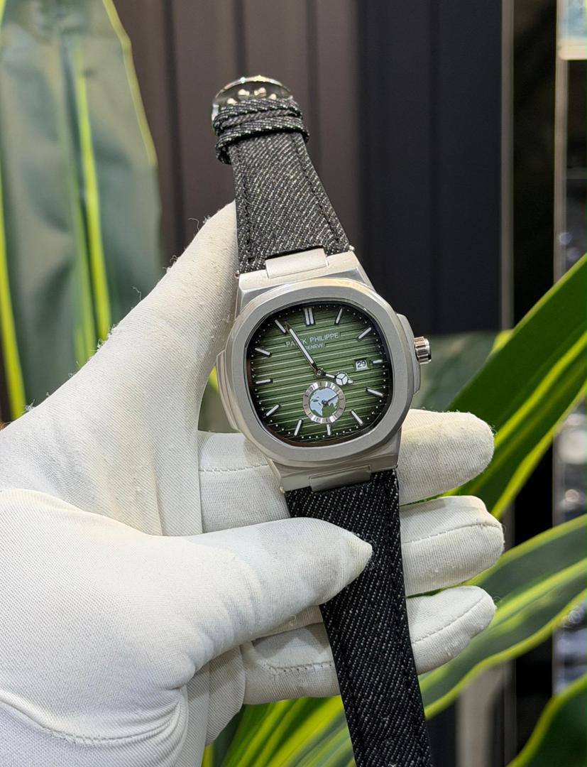 Patek Philippe Nautilus - Olive Green World-Timer Custom Edition 5
