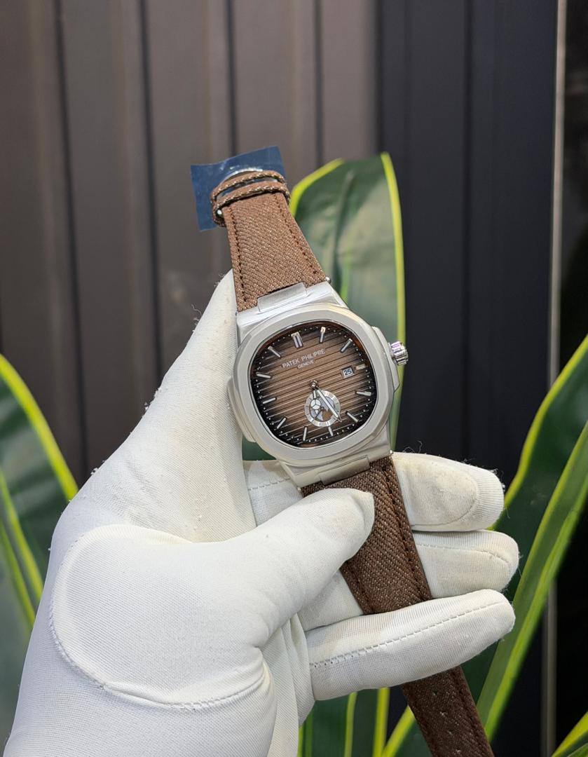 Patek Philippe Nautilus - Olive Green World-Timer Custom Edition 8